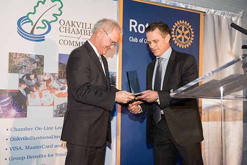 Rob Lister presents the Conservation Leadership Award 